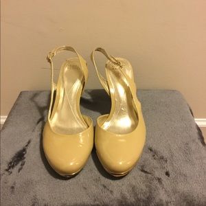 Audrey brook pumps